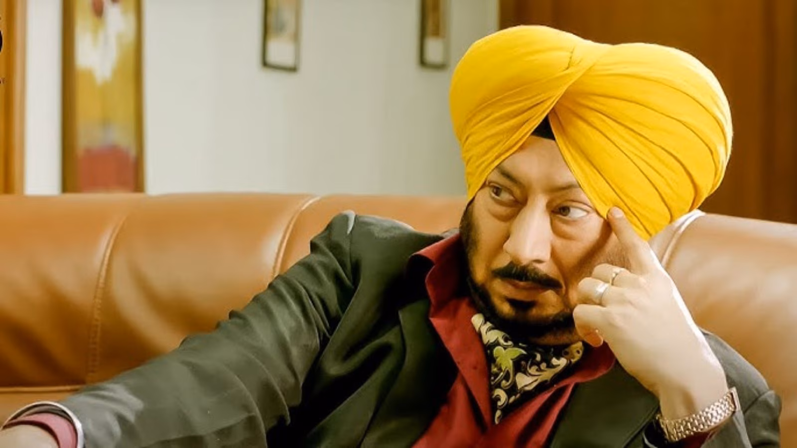 ਜਸਵਿੰਦਰ ਭੱਲਾ ਪੰਜਾਬ ਐਗਰੀਕਲਚਰਲ ਯੂਨੀਵਰਸਿਟੀ (ਪੀਏਯੂ) ਵਿੱਚ ਲੈਕਚਰਾਰ ਵੀ ਰਹੇ